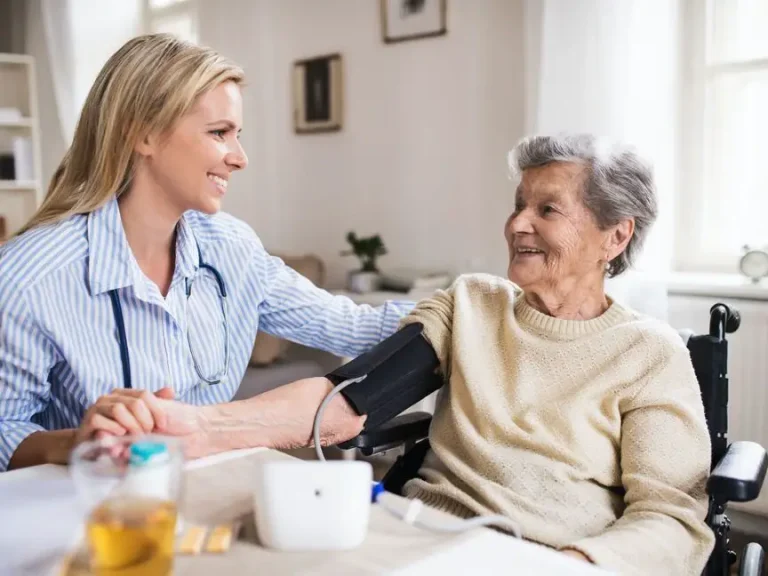 woman blood pressure 864x648 1 768x576